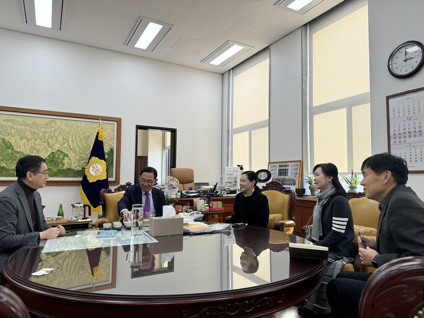 서경대학교 무용예술학부 전순희 교수 등 무용계 인사, 주호영 국회부의장 예방해 한국 무용계의 현안인 무용진흥법 제정 및 국립무용원 건립 추진 관련 의견 나눠.jpg