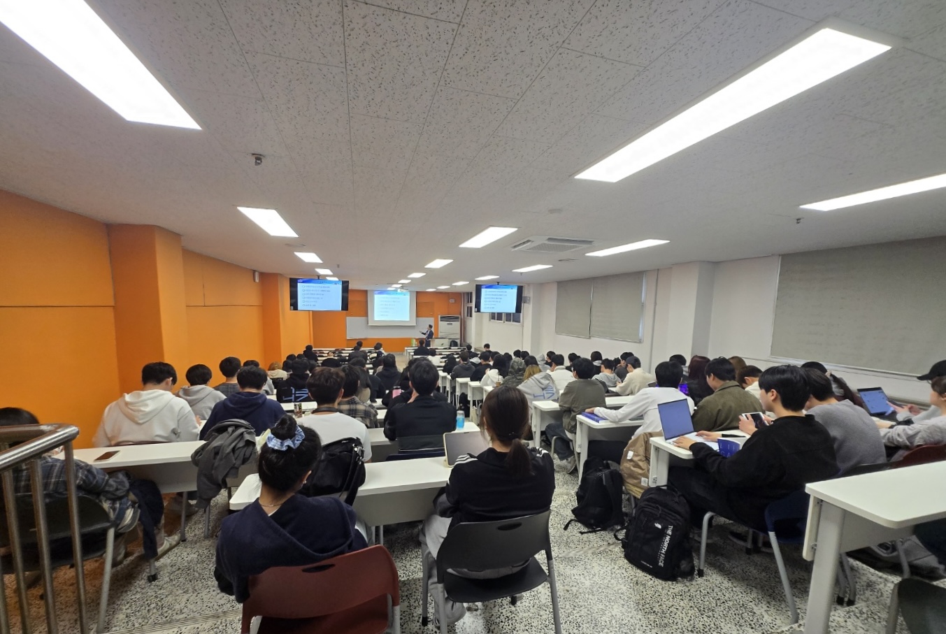 서경대학교 교수학습원, 무전공 신입생 대상 진로 탐색 및 문화 체험 프로그램 성료(2).jpg