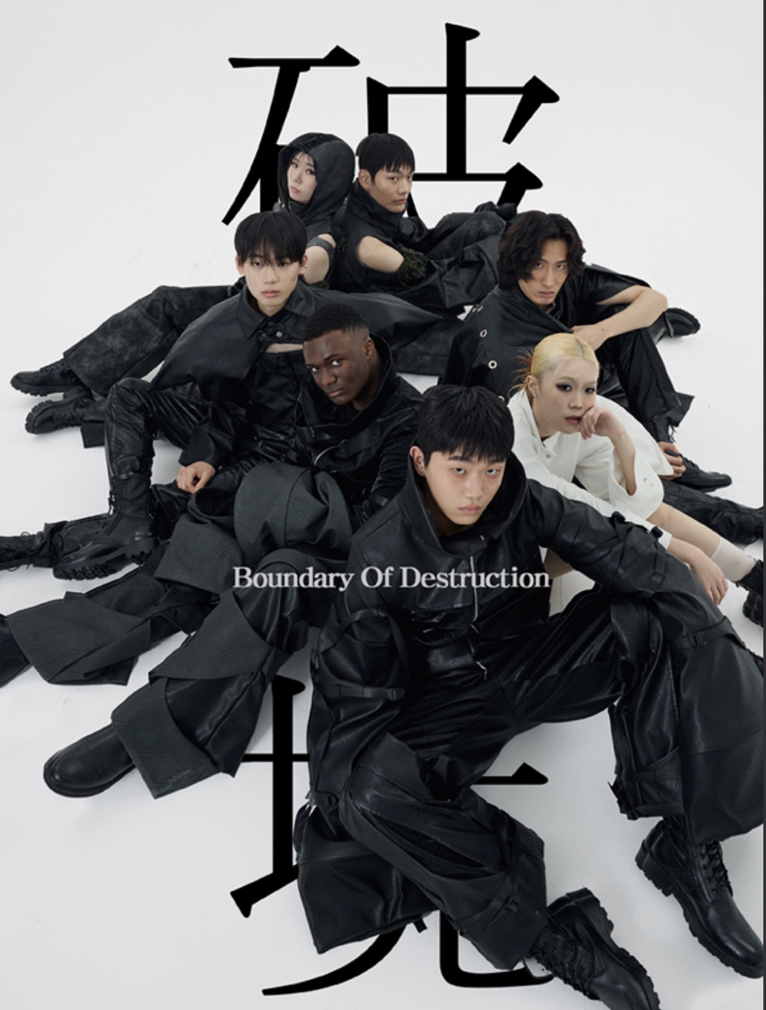 서경대학교 공연예술학부 무대패션전공 2025 HUB 19 ‘No Answer The identity of ‘I’’ 성료…졸업준비위원장 무대패션전공 김지윤 학우 인터뷰(3).jpg