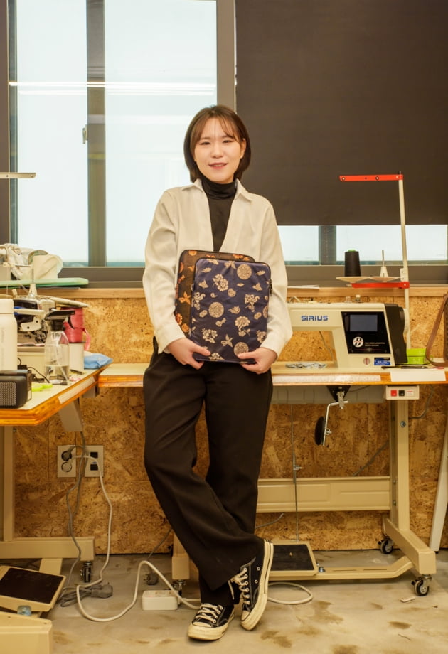 [2022 서경대학교 캠퍼스타운 스타트업 CEO] 한국 전통 디자인 살린 제품 개발하는 스타트업 ‘하고제비’2.jpg