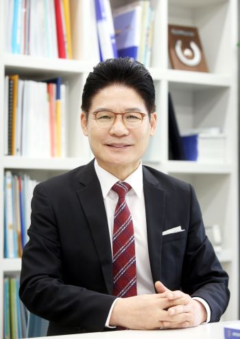 서경대 구자억 혁신부총장 양계초론 출간(2).jpg