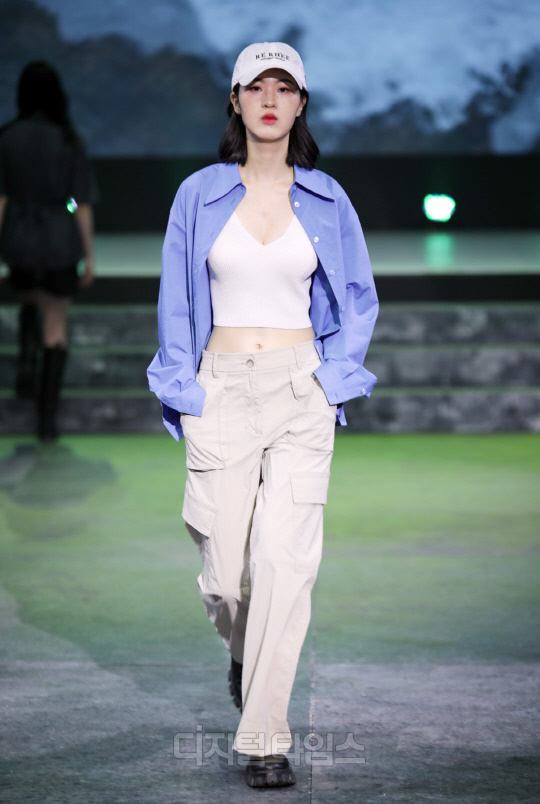 리이-서경대 패션쇼, 고급+트렌드 공존하는 무대(14).jpg