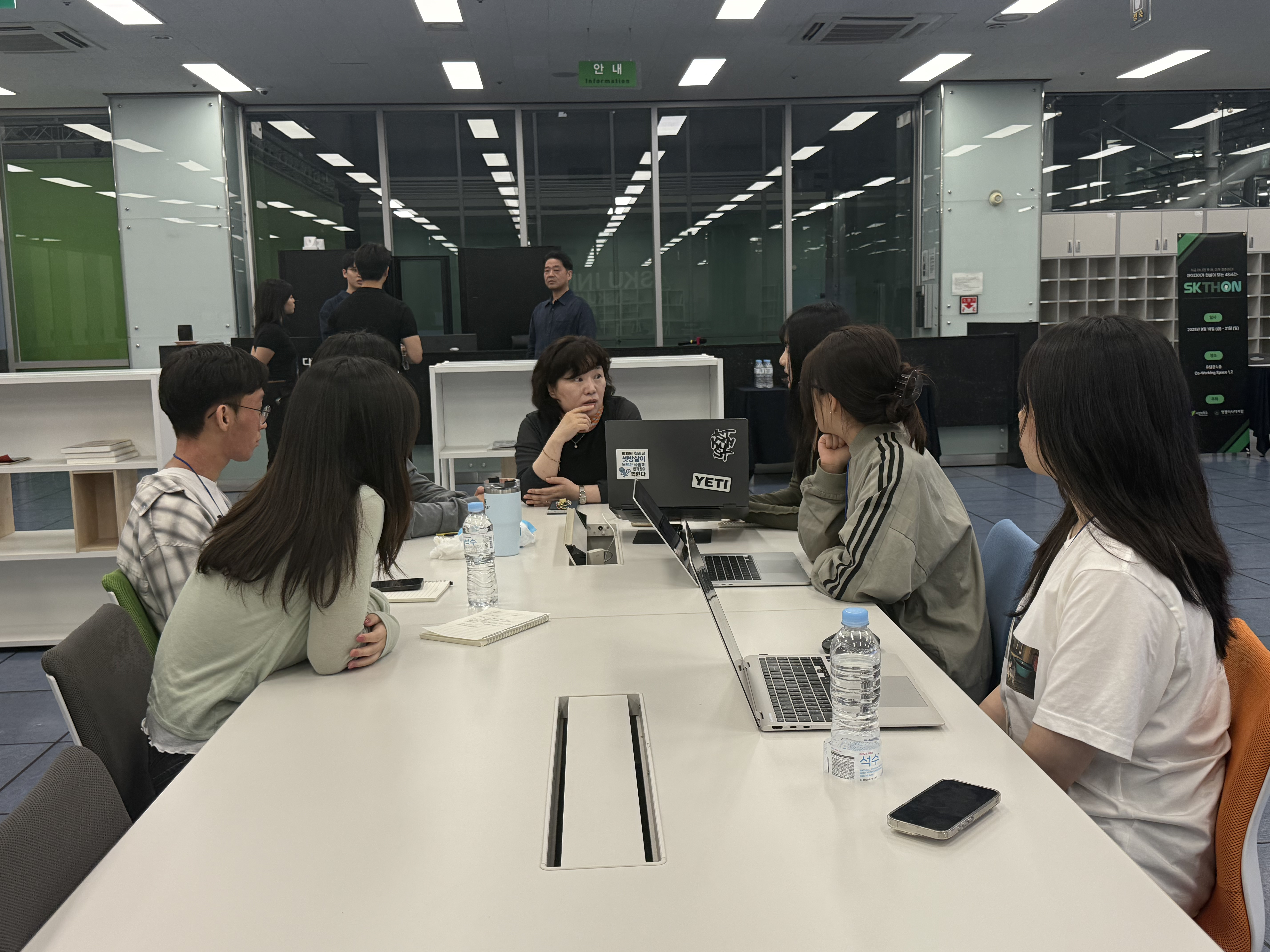 서경대학교 대학혁신지원사업단 × 학술동아리 ‘멋쟁이사자처럼’, 2025 서경대 해커톤(SKTHON) 성황리에 개최(11).jpg