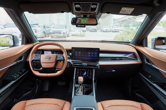 [시승기] 슈퍼모델, 토레스의 매력에 빠지다(2).jpg