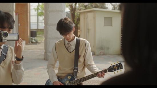 피크타임보이 스틸컷(2).jpg