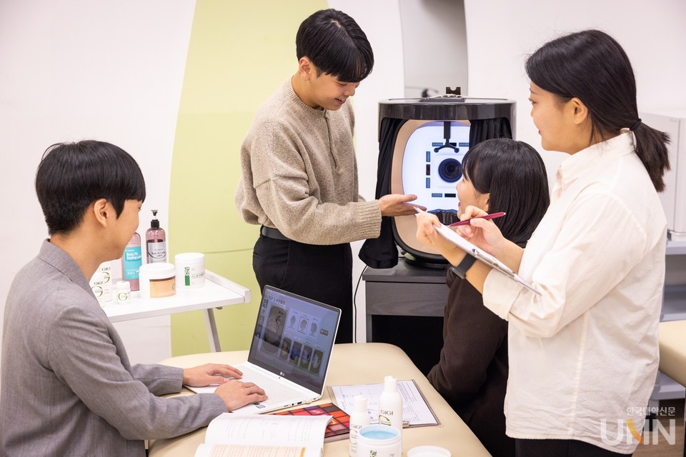 [2025 정시특집서경대학교] 첨단 학과 및 전공·국책사업 통해 미래 혁신형 실용인재 양성(2).jpg