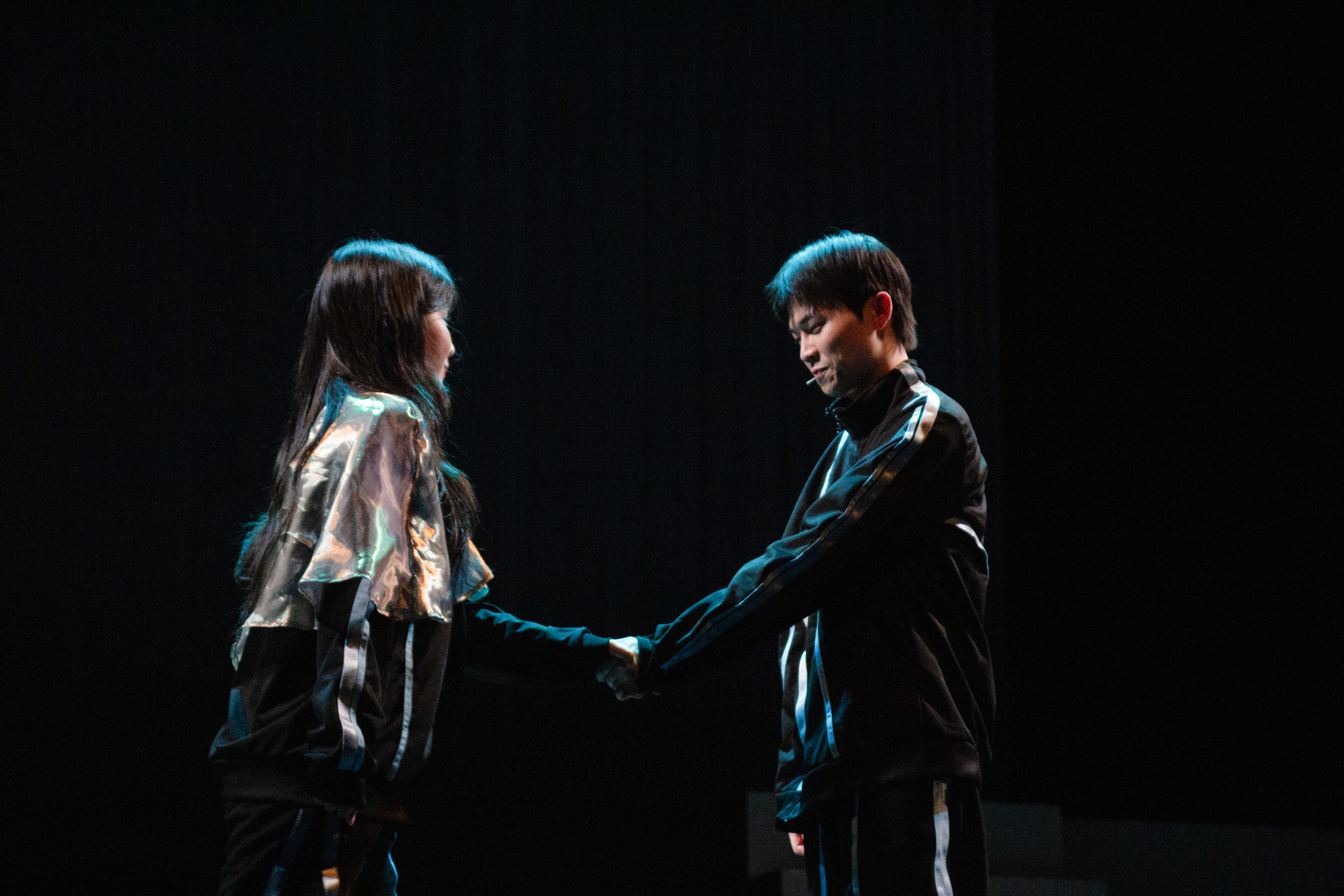 서경대학교 공연예술학부 2025학년도 1학기 산업체 연계형 캡스톤 디자인 학습자 주도형 창작 프로젝트 세 번째 공연 연극 ‘추락’ 성황리에 무대에 올려져···작연출 오유지 학우 인터뷰 (3).jpg