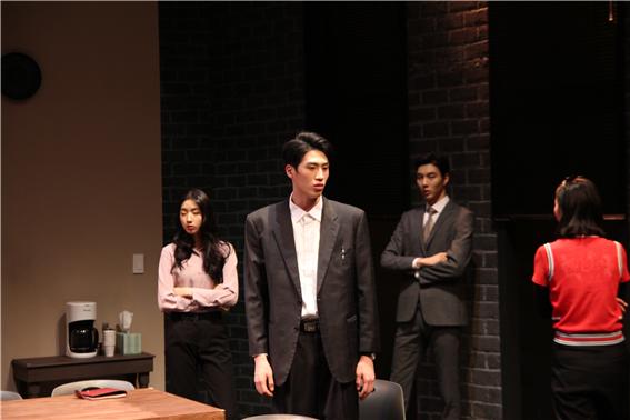 12인의 성난 사람들 7.jpg