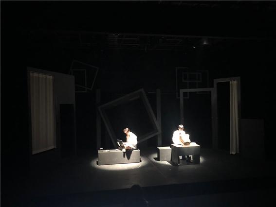 클로저 무대사진 1.jpg