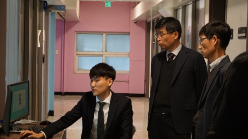 컴퓨터공학과 졸업전시회 (15).jpg