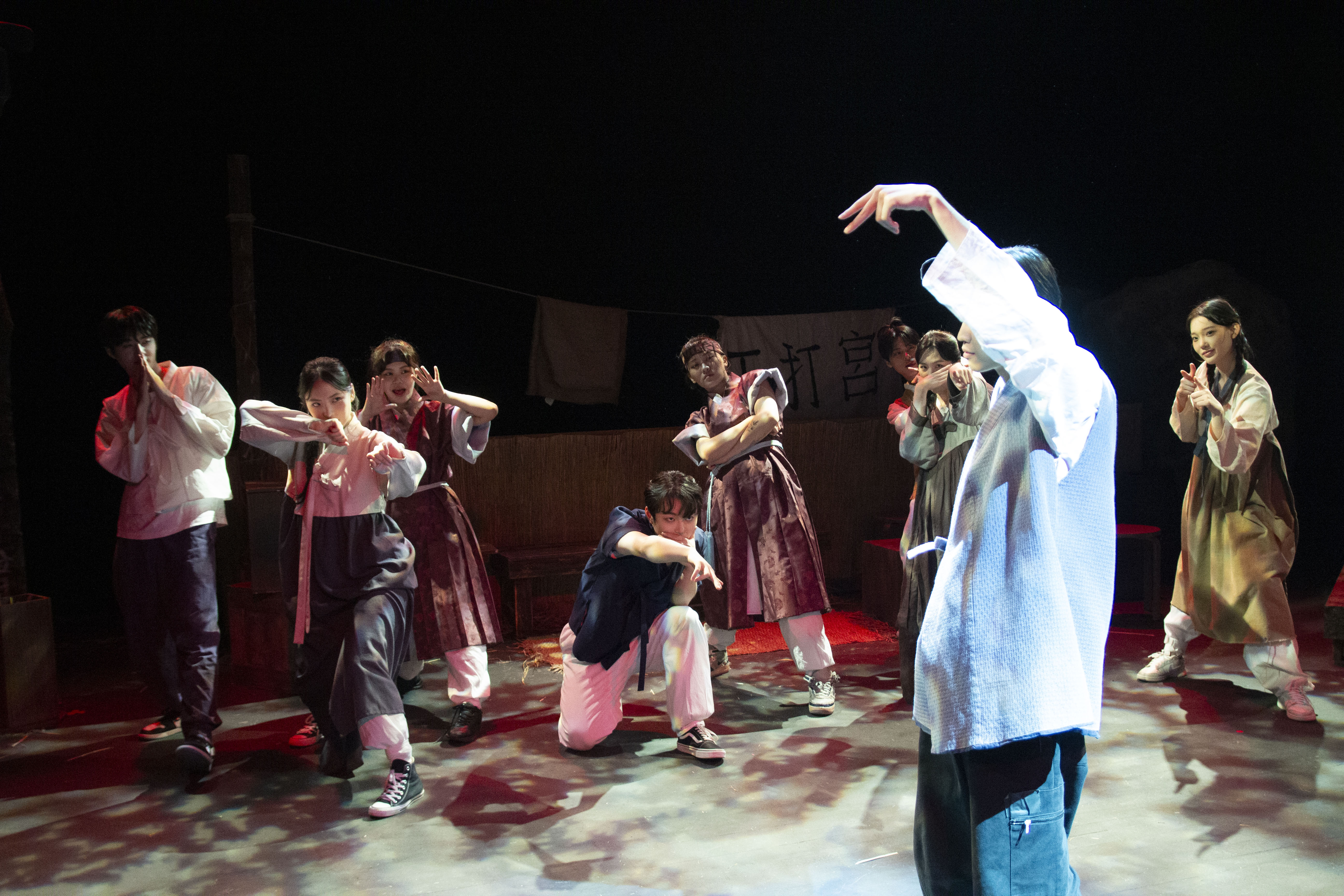 옥타궁 공연 사진2.jpeg