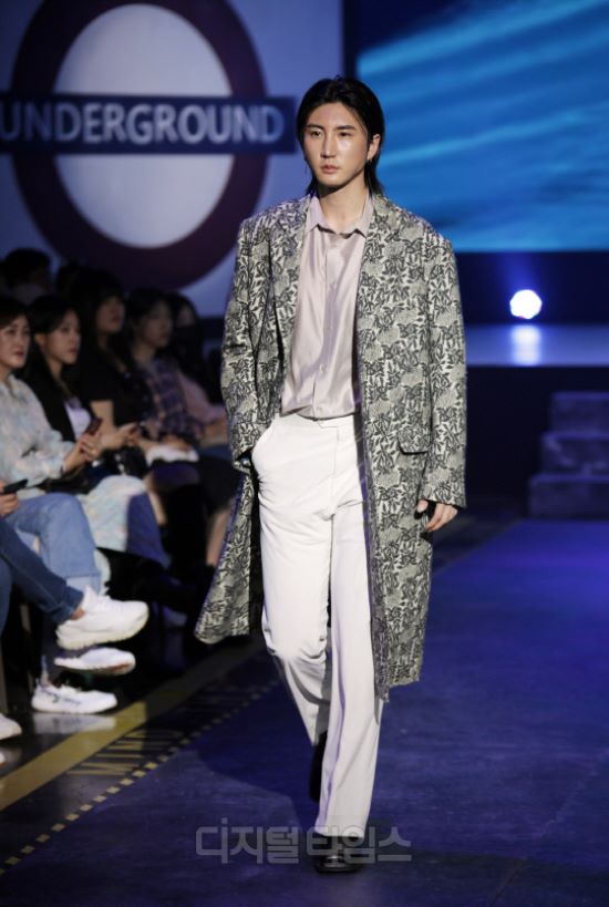 니치투나잇-서경대 패션쇼, 감성있는 무대(2).jpg