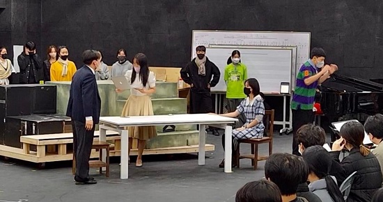 '에반 핸슨에게' 준비과정 (3).jpg