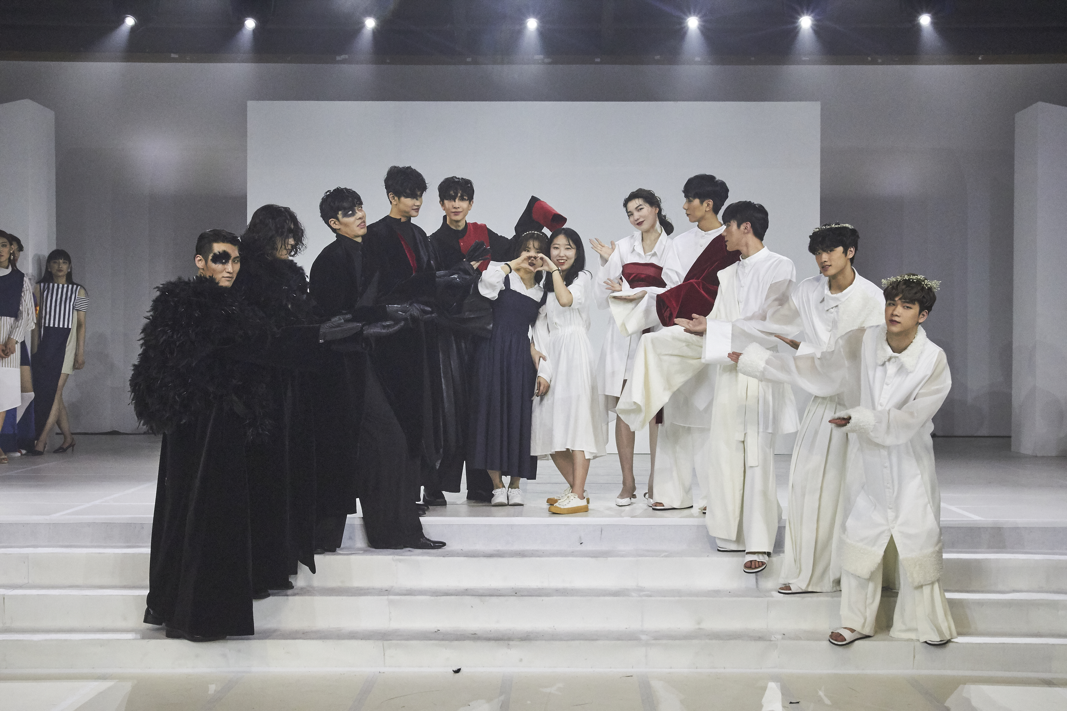 패션 갈라쇼 ‘HUB’19.jpg