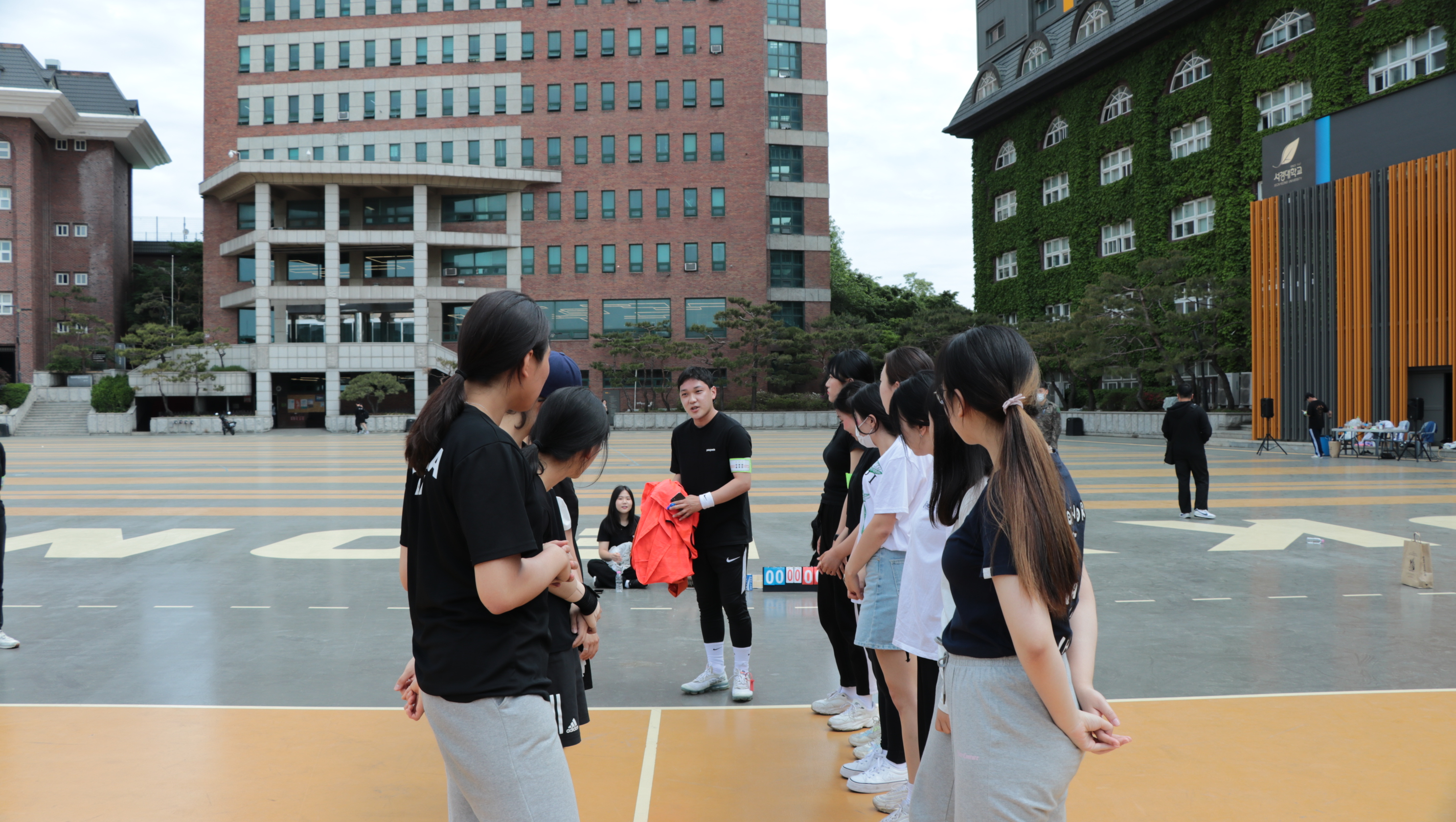 피구 경기모습.jpeg