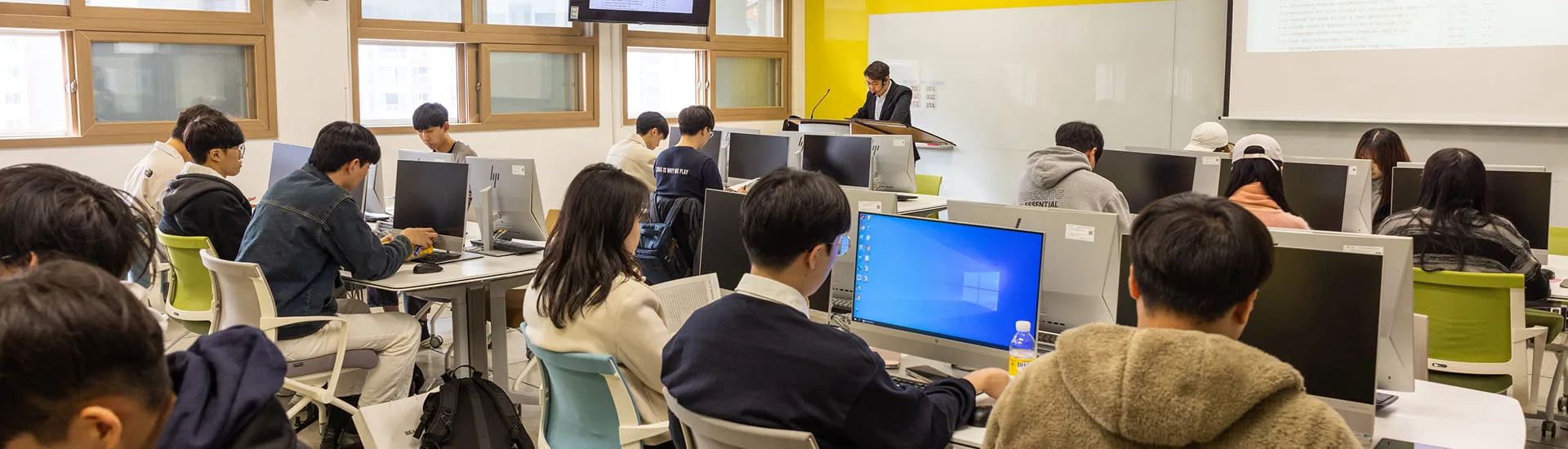 서브페이지 백그라운드 이미지