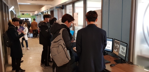 컴퓨터공학과 졸업전시회 (2).jpg