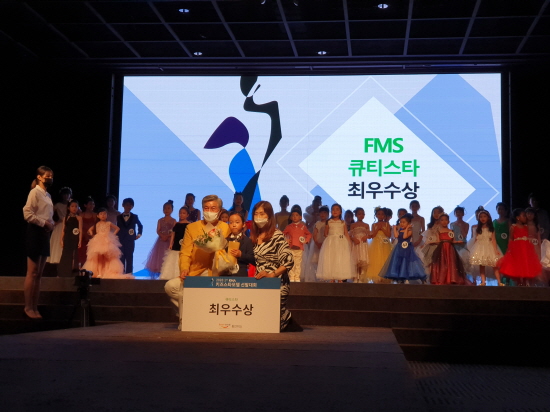 큐티스타 최우수상을 수상한 박주언 어린이.jpg