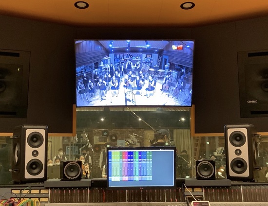 방과후학교 오케스트라 수업 레코딩스튜디오 방문 장면.jpg