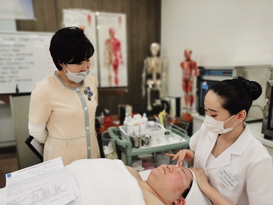 하가진자 학우.jpg