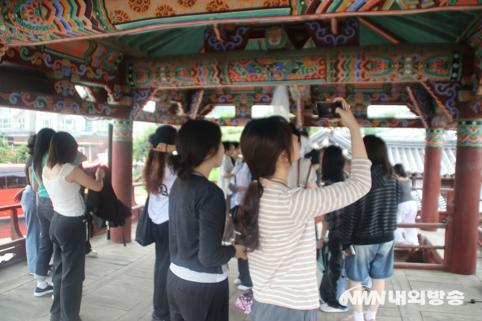 [특별기획] 차(茶)와 예(禮), 여유와 평화, 영월향교에 담겼다(14).jpg