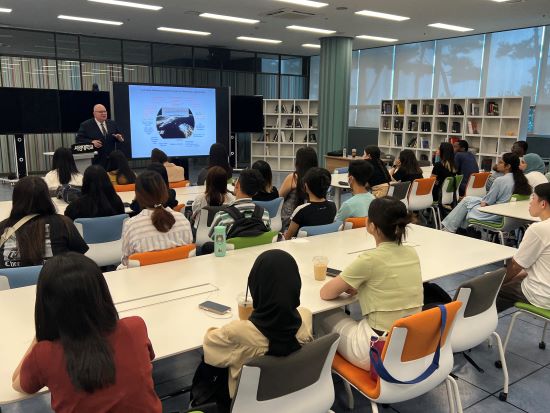 서경대학교 GKS사업단, 서경대서 연수 중인 정부초청 외국인장학생 대상 해외 초빙 교수 특강 개최(2).jpg