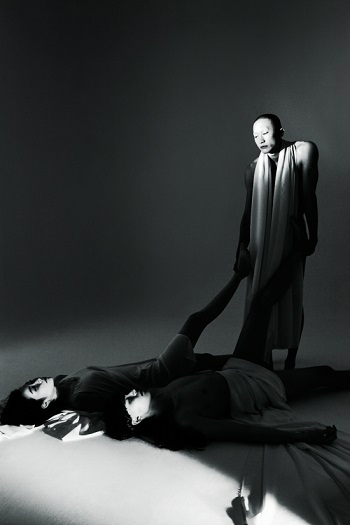 서경대 젊은 남녀모델이 창조한 그 소름돋는 파라독스(3).jpg