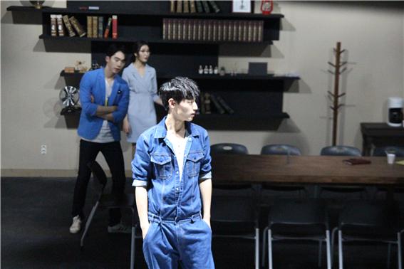 12인의 성난 사람들 3.jpg