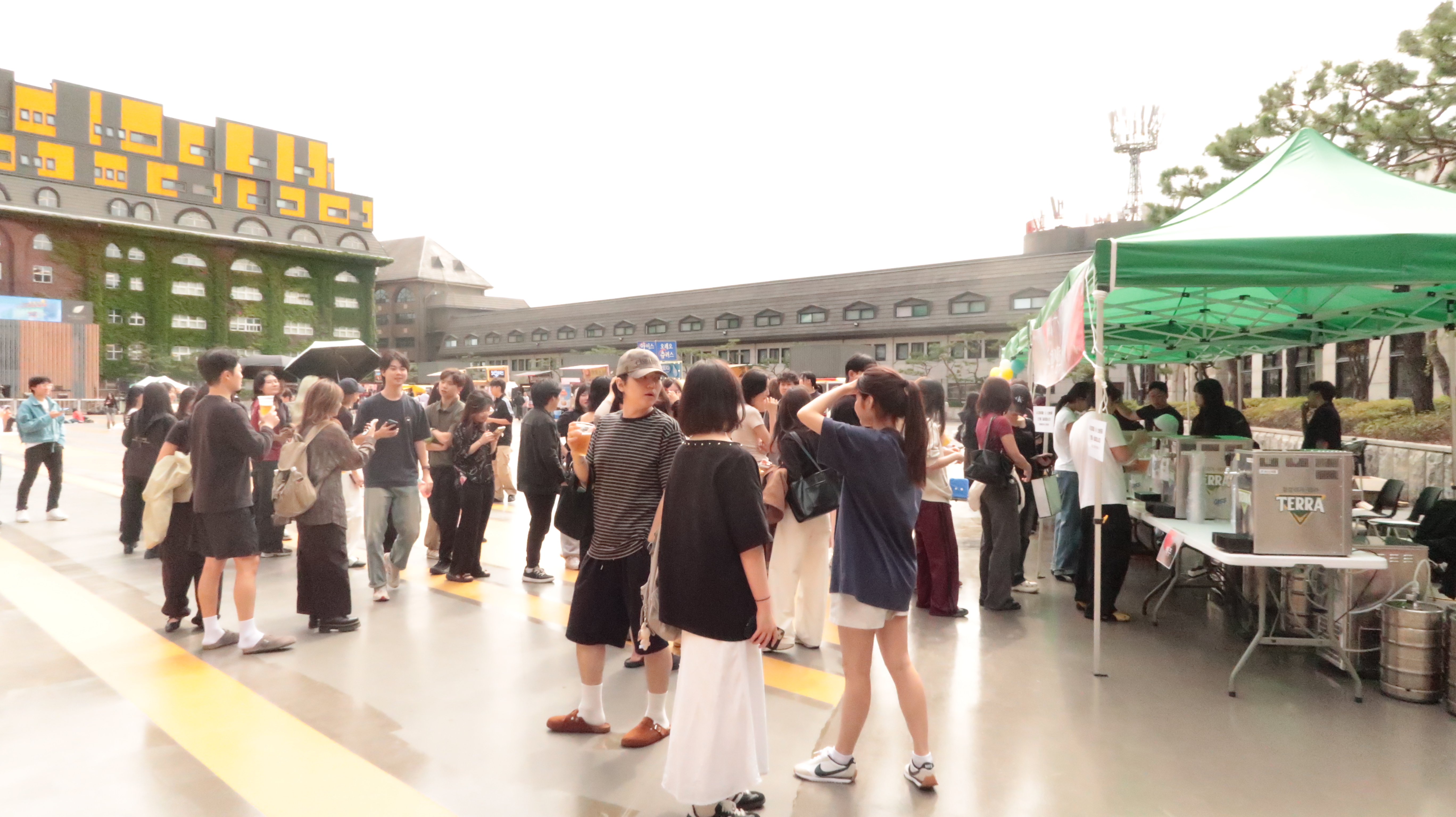 2025 서경대학교 청야체전 개막제, ‘花樣年華 화양연화’ 주제로 성황리에 열려 (2).jpg