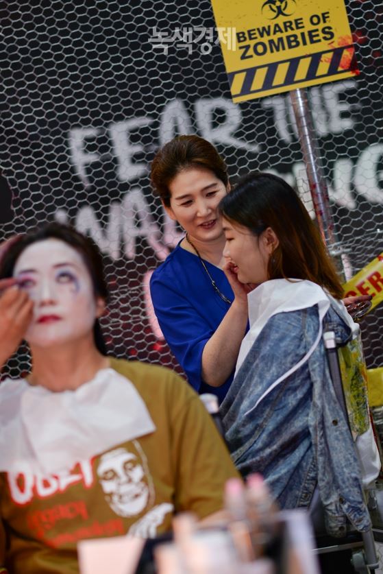 AMC 피어 더 워킹 데드3.JPG