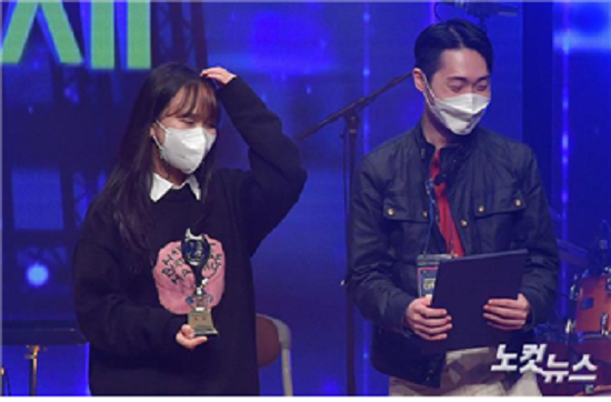 서경대학교 실용음악학과 '쟈니브' 동상 수상.png