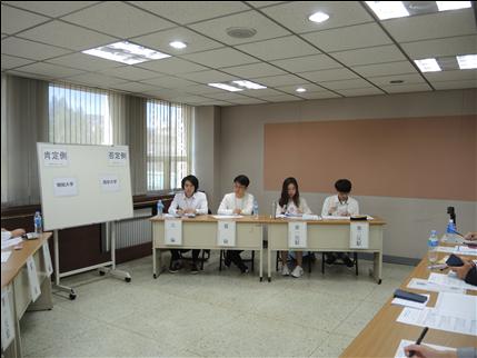 한국 대학생 디베이트 서울대회 실전 모습.jpg