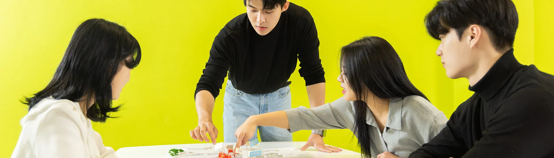 서브페이지 백그라운드 이미지