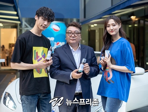 2019 더룩오브더이어코리아 사진(4).jpg