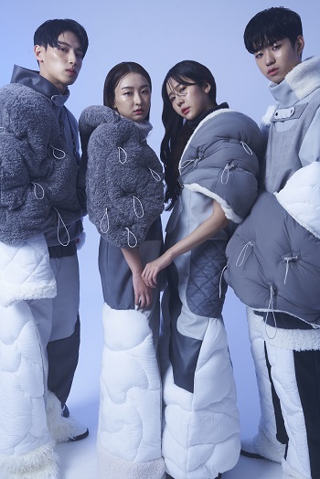 'MUTE’ 단체사진. 이연호 학우作.jpg