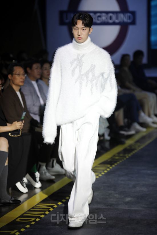 니치투나잇-서경대 패션쇼, 감성있는 무대(6).jpg