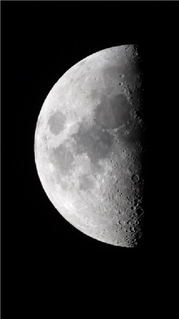 2020년 12월 22일 – 달.jpg