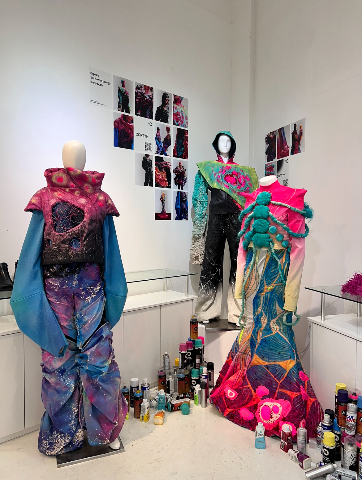 2025 서경대학교 무대패션전공 졸업작품 전시회 ‘No Answer The identity of ‘I’‘ 성황리에 개최 (9).jpg