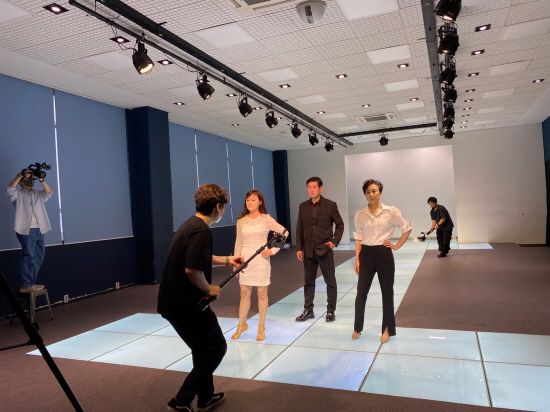 [현장탐방] ‘행복충전’ 서경대 시니어모델들…“허리 ‘잘록’ 활력도 UP” (3).jpg