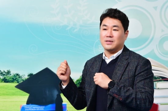 한정섭 서경대 문화예술센터장(2).jpg