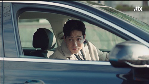 부부의 세계 _ 서경대 정문 5.jpg