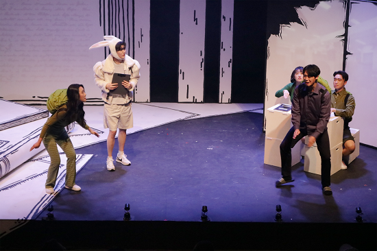 연극 '우화' 중 '하나둘셋' 장면.png