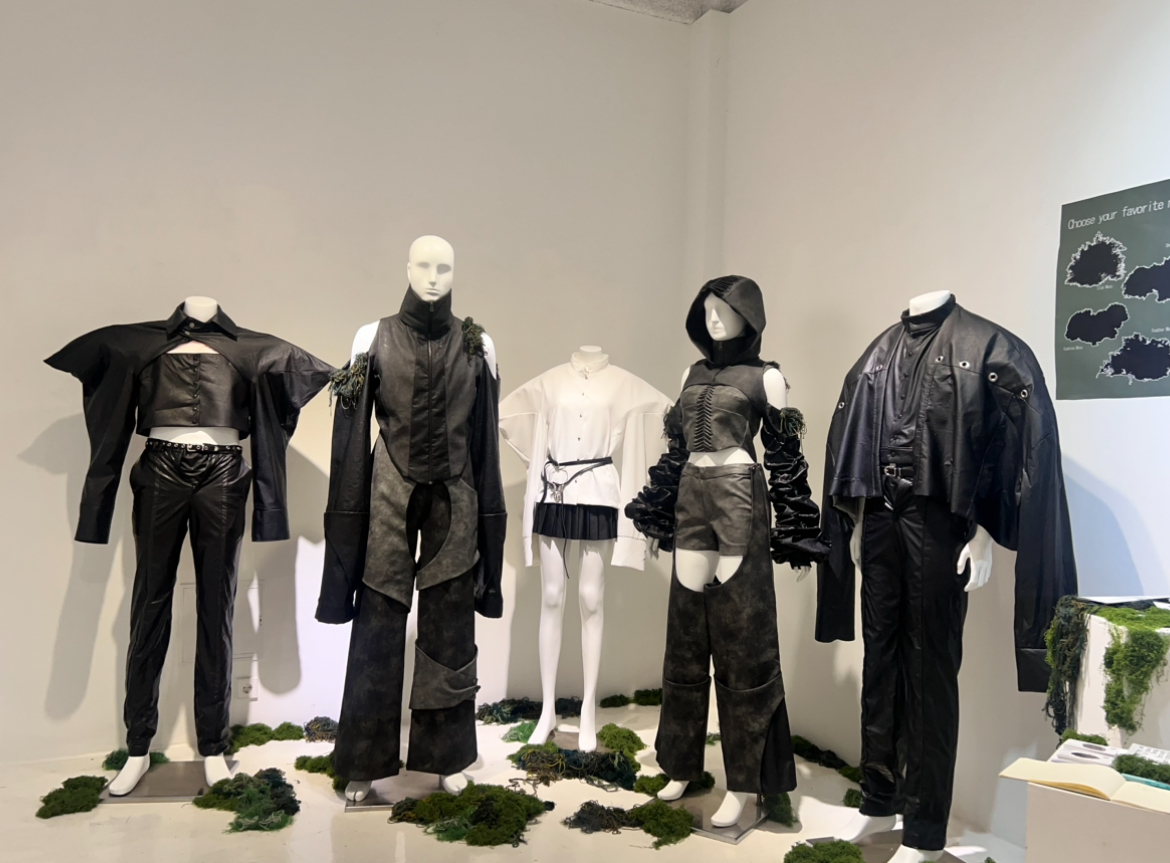 2025 서경대학교 무대패션전공 졸업작품 전시회 ‘No Answer The identity of ‘I’‘ 성황리에 개최 (2).jpg