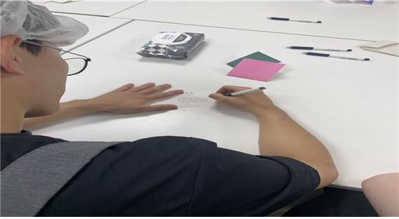 서경대학교 풀잎봉사단, 길음종합사회복지관과 함께 관내 취약계층 어르신 80가구 대상 ‘해신탕으로 건강한 여름나기’ 행사 진행(4).jpg